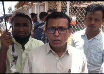 মার্কিনীদের কাছে চিঠি হাতে রোহিঙ্গারা জানালো স্বদেশে ফেরার আকুতি