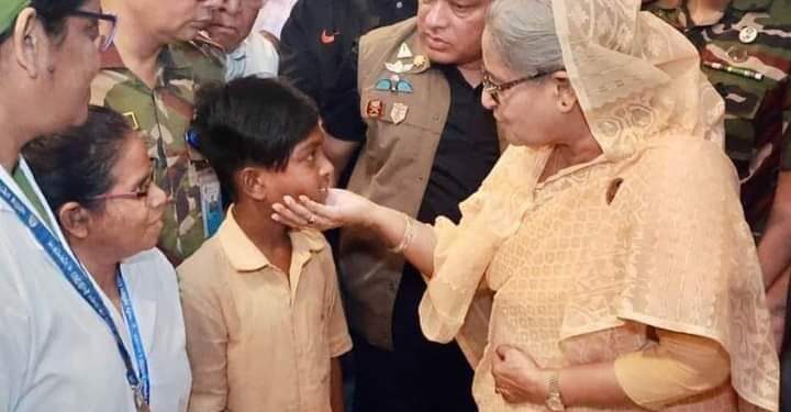 ছোট্ট রাব্বির দায়িত্ব নিলেন মমতাময়ী প্রধানমন্ত্রী