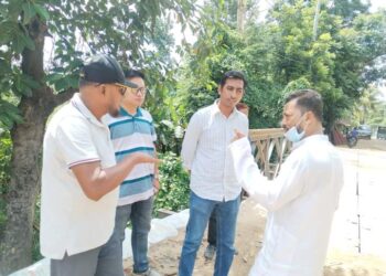 লামার প্রবেশমুখের ব্রিজ ও সড়কের  বেহাল অবস্থা