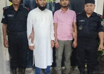 টেকনাফ ইজিবাইক করে ইয়াবা পাচার আটক-২