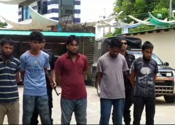 কক্সবাজারে আরসার সামরিক কমান্ডার নূরসহ গ্রেফতার ৬