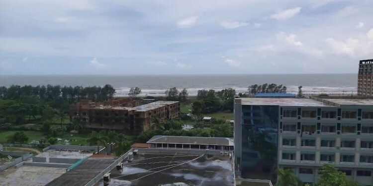 কক্সবাজারে হোটেল – রিসোর্টের ১৫০ টন বর্জ্য  যাচ্ছে সাগরে, এসটিপি আছে মাত্র ৬ হোটেলে, দূষিত হচ্ছে সাগরের পানি