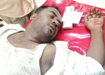 চকরিয়ায় বাড়ি ফেরার পথে আওয়ামী লীগ সভাপতিকে পিটিয়ে জখম