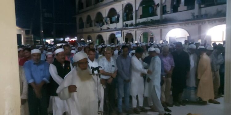 রামুর  সাংবাদিক নুরুল ইসলাম সেলিমের মায়ের  জানাজা সম্পন্ন : বিভিন্ন মহলের শোক