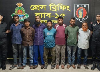 চকরিয়ায় অস্ত্র ভাড়াদানকারি চক্রের ৭ সদস্য গ্রেপ্তার: অস্ত্র ও গোলাবারুদ উদ্ধার