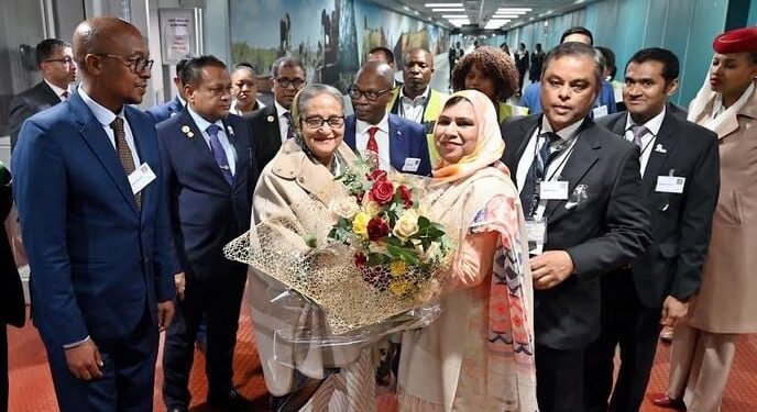 ব্রিক্স শীর্ষ সম্মেলনে যোগ দিতে প্রধানমন্ত্রী জোহানেসবার্গে পৌঁছেছেন