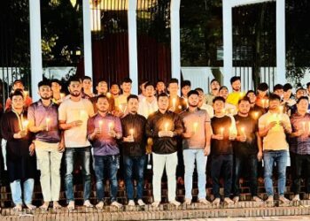 আগস্টের প্রথম প্রহরে কক্সবাজারে ছাত্রলীগের আলোক প্রজ্জ্বলন