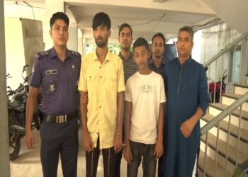 কক্সবাজারে ৭ পুলিশ সদস্য আহত, আটক -৩