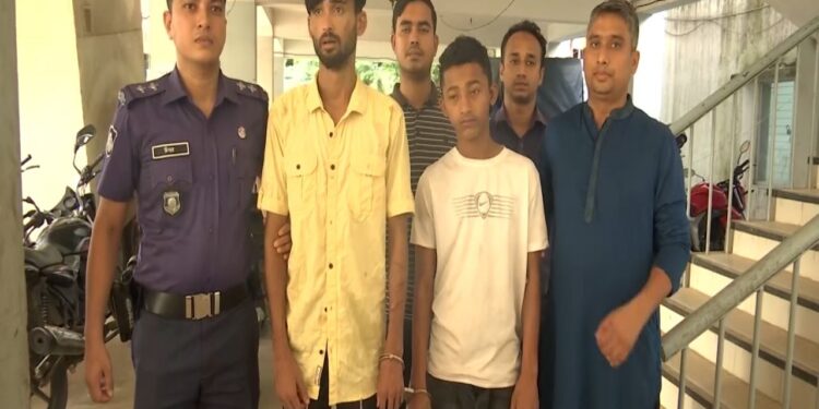 কক্সবাজারে ৭ পুলিশ সদস্য আহত, আটক -৩