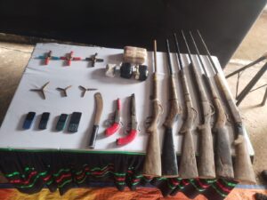 কক্সবাজারে অস্ত্রসহ ৬ ডাকাত আটক 2 IMG 20230816 WA0017