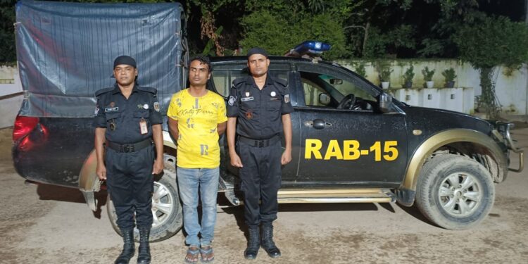 টেকনাফে ৭০ হাজার ইয়াবাসহ আটক ১ 1 টেকনাফে ৭০ হাজার ইয়াবাসহ আটক ১