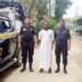গাঁজার বস্তা রেখে পালাতে গিয়ে আটক রোহিঙ্গা যুবক