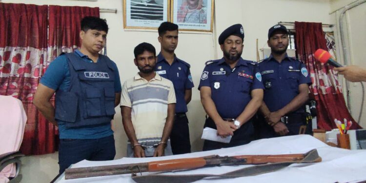 টেকনাফে ইয়াবাসহ মাদক কারবারি আটক