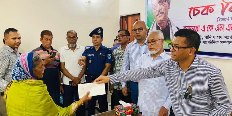 শেখ হাসিনা মানবতার মা হিসেবে বিশ্বে প্রতিষ্ঠিত হয়েছেন:  এনামুল হক শামীম