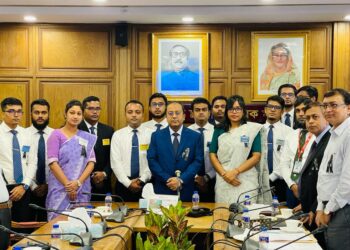 হাসিমুখে সেবা দিতে হবে- পার্বত্য সচিব মশিউর রহমান