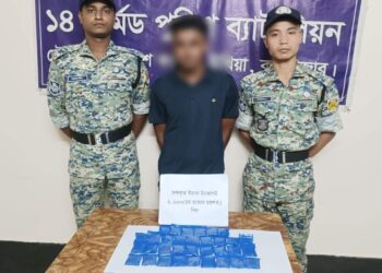 রোহিঙ্গা শিবিরে ইয়াবাসহ রোহিঙ্গা আটক