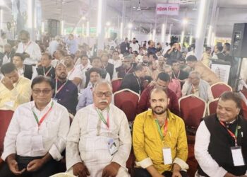 কিছুক্ষণের মধ্যে গণ ভবনে শুরু হচ্ছে আওয়ামীলীগের বিশেষ বর্ধিত সভা