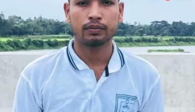 চকরিয়ায় বাস চাপায় দুই কলেজ ছাত্র নিহত