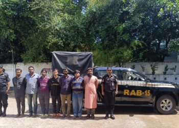 কক্সবাজারে জলদস্যু সর্দারসহ গ্রেপ্তার ৭