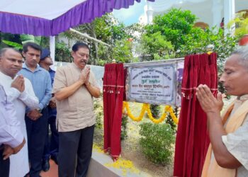 শিক্ষা মন্ত্রনালয়ের অফিসার পরিচয়ে চাঁদাবাজিকালে আটক -১