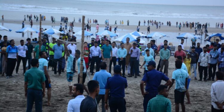 চলছে কক্সবাজার পর্যটন মেলা ও বিচ কার্নিভাল 1 চলছে কক্সবাজার পর্যটন মেলা ও বিচ কার্নিভাল