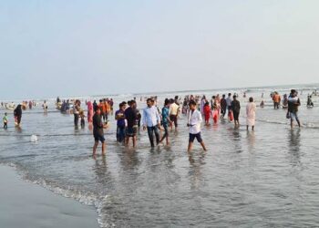 কক্সবাজার সমুদ্রে গোসলে নেমে ২ স্কুল ছাত্রের মৃত্যু