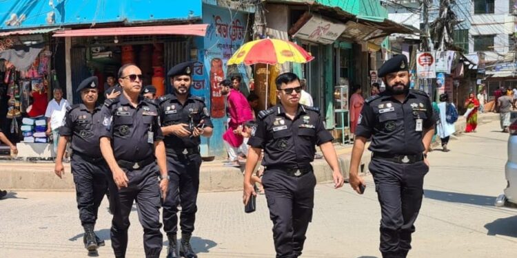 কক্সবাজারে দুর্গাপূজা উদযাপনে কঠোর নিরাপত্তা ব্যবস্থা জোরদার