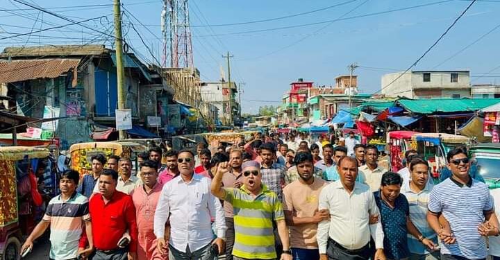 হরতাল প্রত্যাখান করে পেকুয়ায় আ'লীগের শান্তি সমাবেশ ও মোটর শোভাযাত্রা 1 হরতাল প্রত্যাখান করে পেকুয়ায় আ’লীগের শান্তি সমাবেশ ও মোটর শোভাযাত্রা