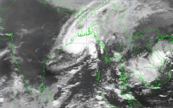 চট্টগ্রামকে ৭, কক্সবাজারকে ৬নং বিপদ সংকেত দেখিয়ে যেতে বলা হয়েছে 1 ঘূর্ণিঝড় ‘হামুন’ এগুচ্ছে, ৪নং হুশিয়ারি সংকেত