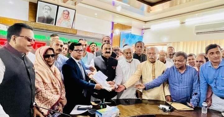 কক্সবাজারের ৪ টি আসনে ৩৫ প্রার্থীর মনোনয়ন পত্র দাখিল