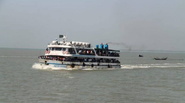 টেকনাফ - সেন্টমার্টিন নৌপথে জাহাজ চলাচল বন্ধ 1 টেকনাফ – সেন্টমার্টিন নৌপথে জাহাজ চলাচল বন্ধ