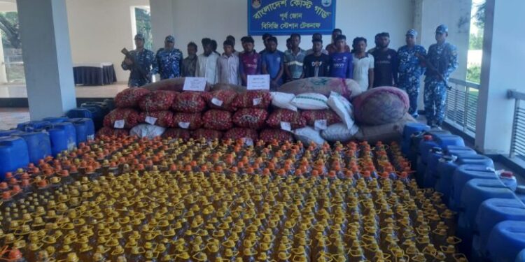 মিয়ানমারে পাচারকালে খাদ্যদ্রব্য ও তৈল চালানসহ আটক ১৯ 1 মিয়ানমারে পাচারকালে খাদ্যদ্রব্য ও তৈল চালানসহ আটক ১৯