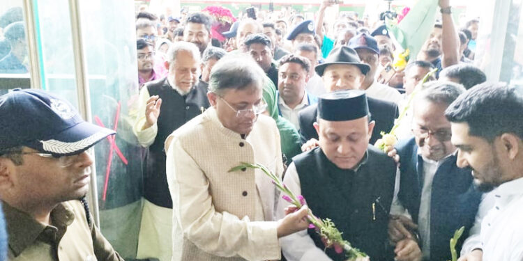 ৩৪ কূটনৈতিক সদস্য নিয়ে কক্সবাজারে পররাষ্ট্রমন্ত্রী