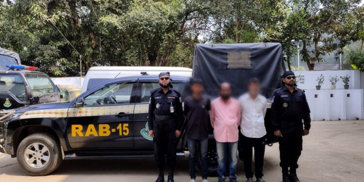 মিয়ানমারে পণ্য পাচারকালে আটক -৩ 1 মিয়ানমারে পণ্য পাচারকালে আটক -৩