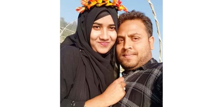 মোটরসাইকেল চালিয়ে বেড়াতে গিয়ে ফেরার  পথে প্রাণ হারাল নববধূ, মৃত্যুর সন্ধিক্ষণে স্বামী