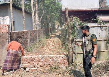 চকরিয়া স্বপ্নপুরী ক্লাবের পাশে চলাচলের রাস্তা অবশেষে দখলমুক্ত