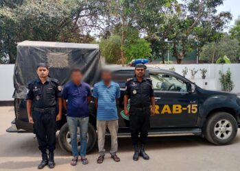 মিয়ানমারে অবৈধভাবে অকটেন পাচারকালে রোহিঙ্গাসহ গ্রেফতার-২