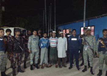 উখিয়ায় গুলিসহ ৫ রোহিঙ্গা দুর্বৃত্ত গ্রেফতার