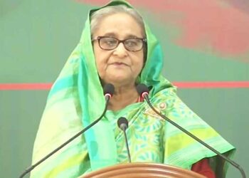 বিএনপি নেতাদের স্ত্রীরা যেন ভারতীয় শাড়ি না পরেন:প্রধানমন্ত্রী