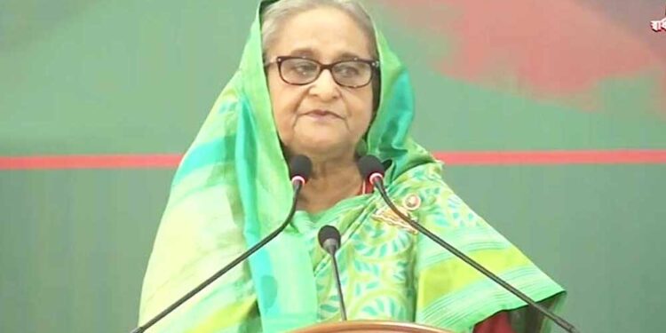 বিএনপি নেতাদের স্ত্রীরা যেন ভারতীয় শাড়ি না পরেন:প্রধানমন্ত্রী