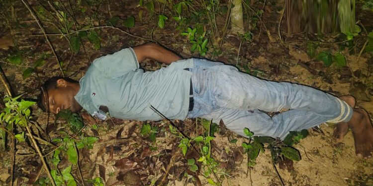 কক্সবাজারে অপহৃত সিএনজি চালককে ৪ দিন পর হাত পা বাঁধা অবস্থায় উদ্ধার
