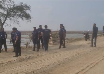 মহেশখালীতে লবণ মাঠ দখল নিয়ে আবারো  সংঘর্ষ, উভয় পক্ষে আহত-৫