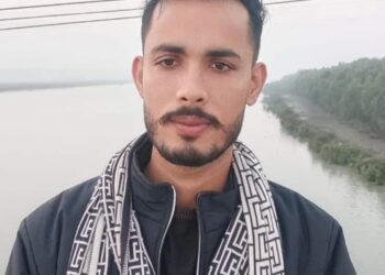 দুই বখাটে সন্ত্রাসী গ্রুপের বিরোধ:  চকরিয়ায় মোটর সাইকেল থামিয়ে যুবককে হাত-পা বিচ্ছিন্ন করে হত্যা