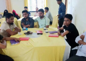 উখিয়ায় গোপন বৈঠক থেকে ৩২ রোহিঙ্গাকে আটক
