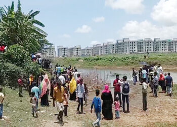 খুরুশকূলে চিংড়ি ঘেরে মিলল দুই জেলের মরদেহ
