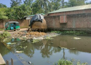 ঈদগাঁও মাইজ পাড়া- খোনকার পাড়া পানিবন্দি