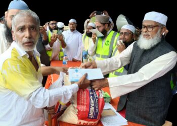 জাতির যেকোন ক্রান্তিলগ্নে ওলামা-মাশায়েখ জনগণের পাশে থাকে-থাকবে: ধর্ম উপদেষ্টা