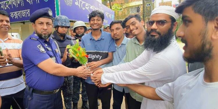মহেশখালী থানায় স্বাভাবিক কার্যক্রম শুরু 1 মহেশখালী থানায় স্বাভাবিক কার্যক্রম শুরু