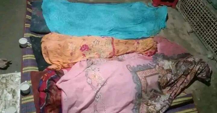 পেকুয়ায় পাহাড় ধসে  ৩ জনের মর্মান্তিক মৃত্যু