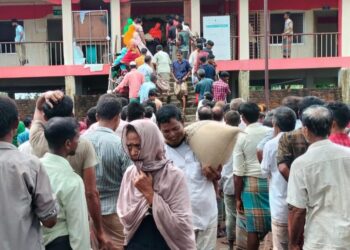 পেকুয়ায় জেলে পরিবার পেল খাদ্য সহায়তা
